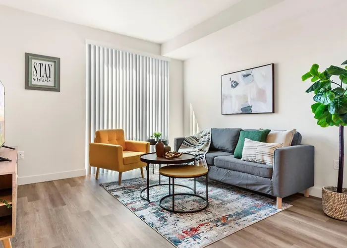 Fancy Irvine Apartment | Shopping + Dining